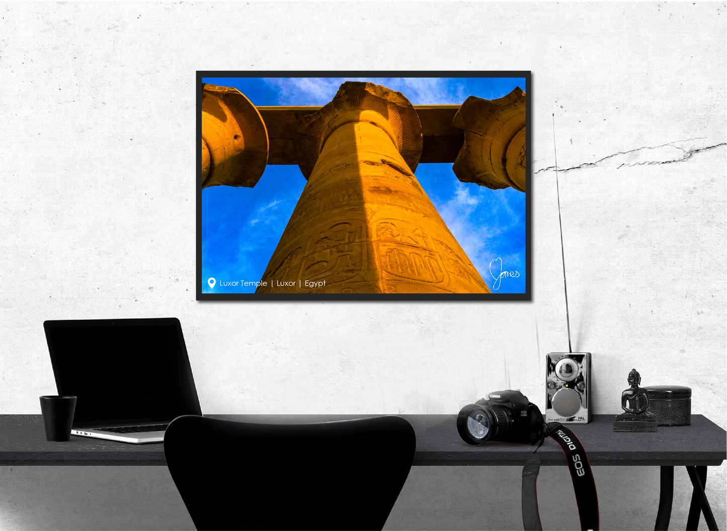 Photographic print by Nine Yards Counsel Digital Agency Team, highlighting modern digital design principles.